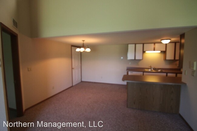 Building Photo - 540-761 Van Dyne Rd