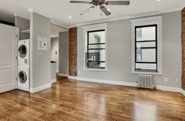 Building Photo - East 100th Street