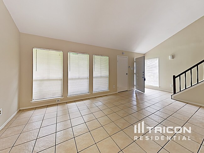 Foto del edificio - 16506 Quail Dale Dr