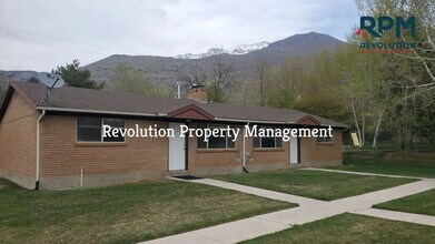 Building Photo - 607 N