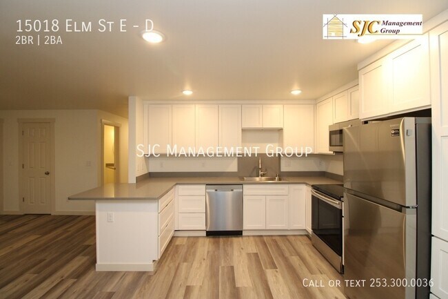 Foto del edificio - Four-plex in Downtown Sumner