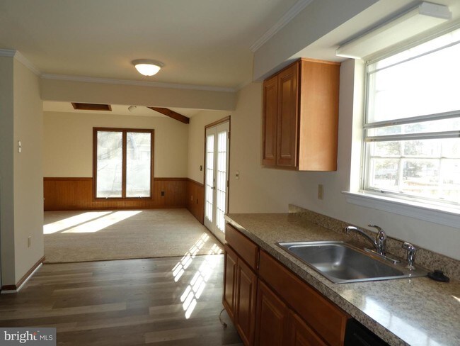 Building Photo - 4 Briarwood Ct