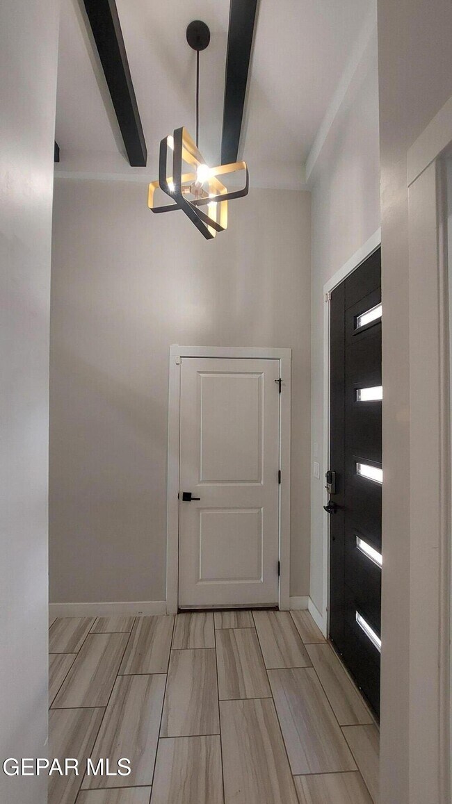 Building Photo - 12349 Desert Wolf Ave