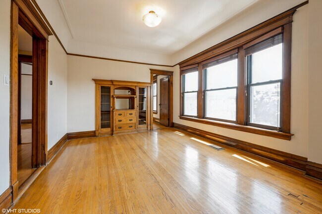 Foto del edificio - 1250 W Waveland Ave
