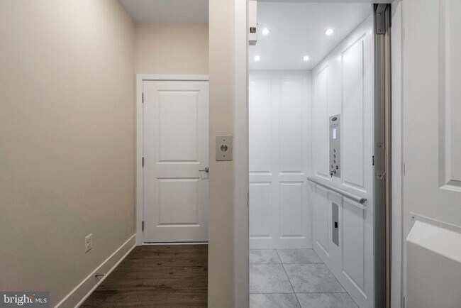 Building Photo - 7960 -B Potter Pl