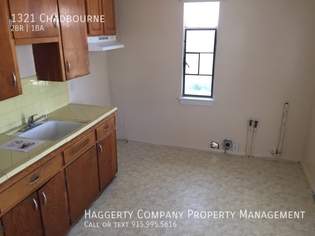 Foto del edificio - 2 Bed 1 Bath Duplex close to Ft. Bliss