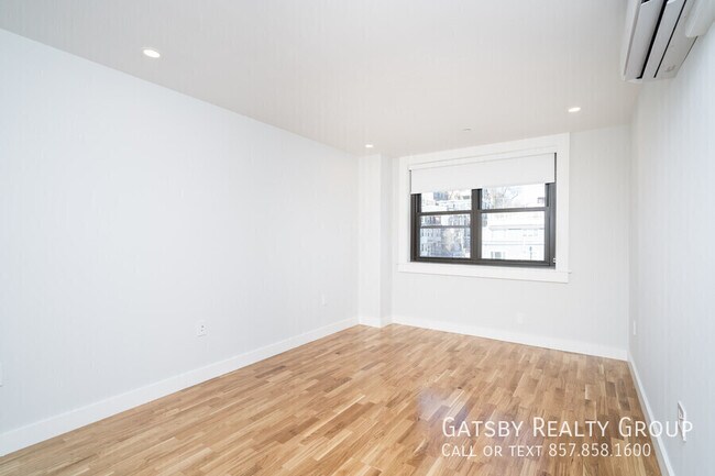 Foto del edificio - 1406 Columbia Rd