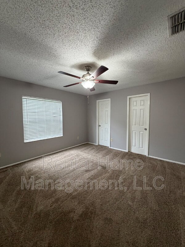 Building Photo - 100 Sweet Gum Ct