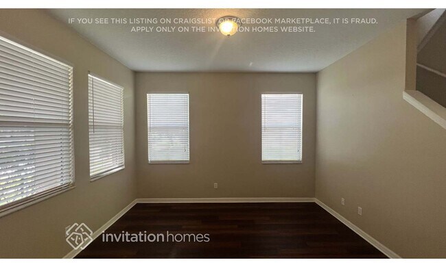 Foto del edificio - 1003 N Jacks Lake Rd