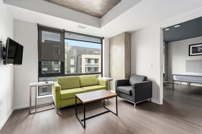 Photo du bâtiment - 105 Champagne Ave S