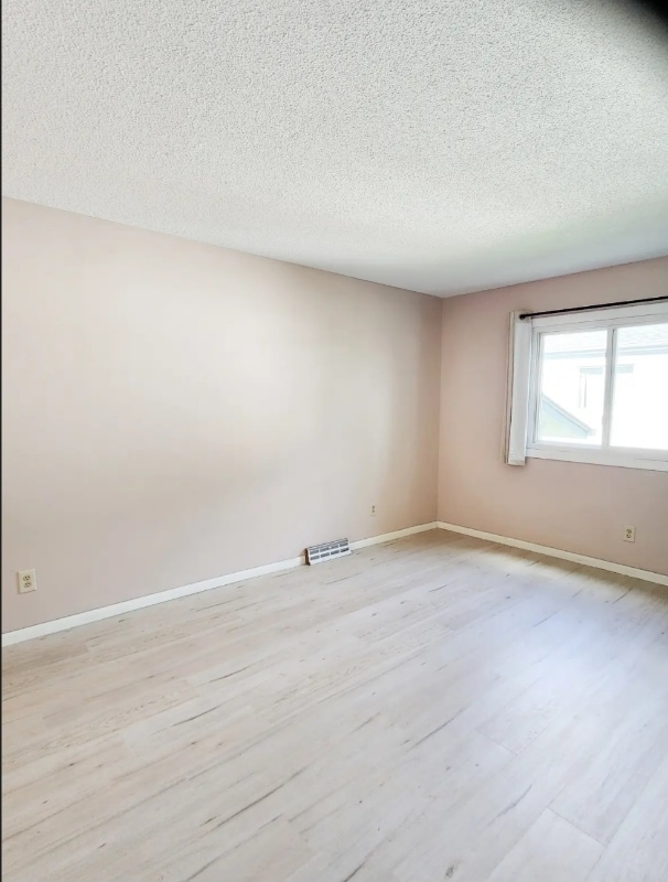 Foto del edificio - 7201 79th Ave N