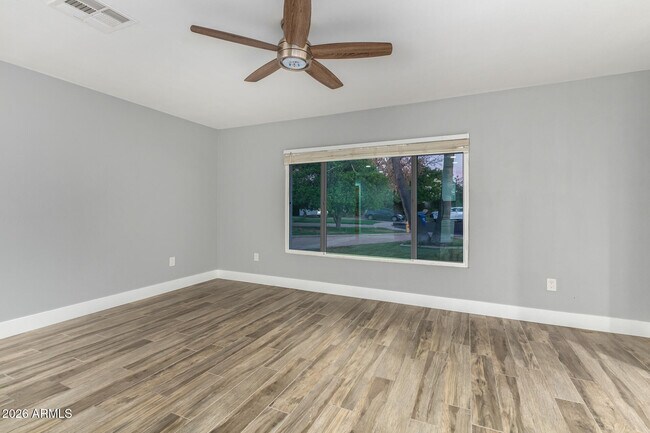 Foto del edificio - 3520 S Poplar St