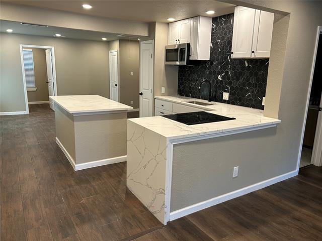 Building Photo - 2815 Hedgerow Dr