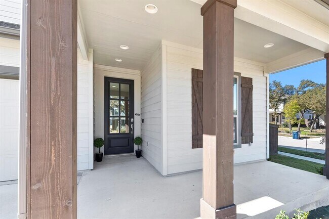 Building Photo - 2313 Ringstaff Rd