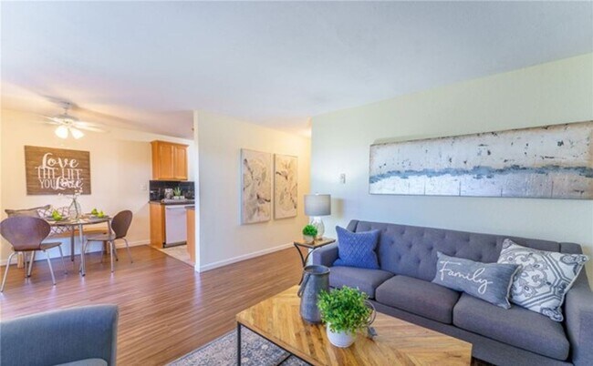 Foto del edificio - Beautiful 2 bedroom Condo in Kirkland!!