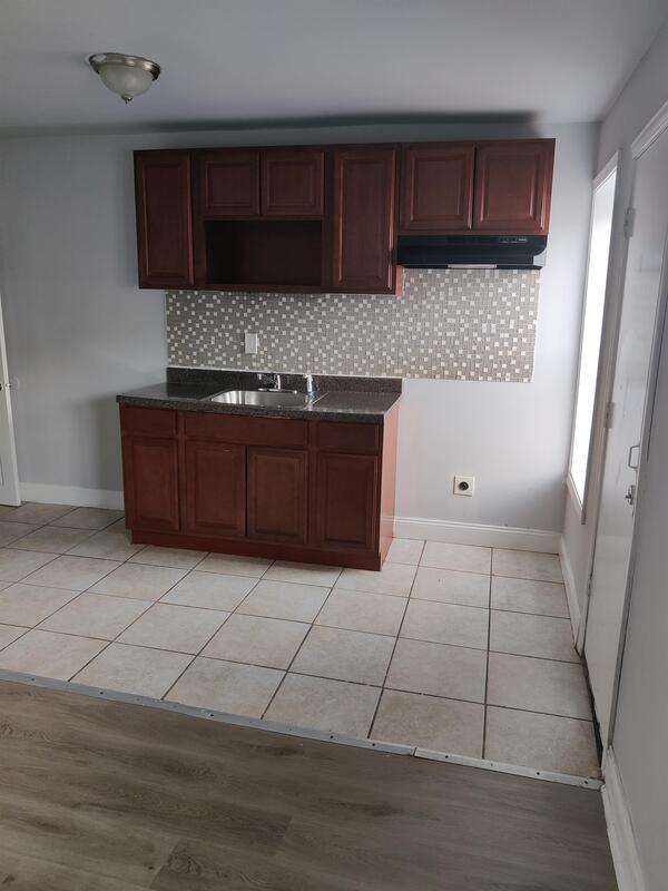 Foto del edificio - 6227 N Gratz St