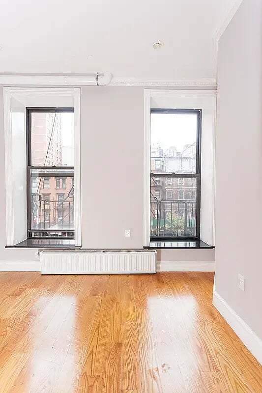 Foto del edificio - 202 E 13th St