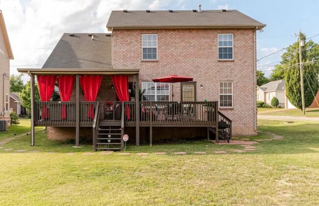 Photo - 901 Bordeaux Pl House