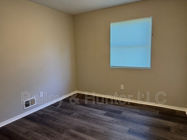 Photo - 4515 Doral Dr SW House