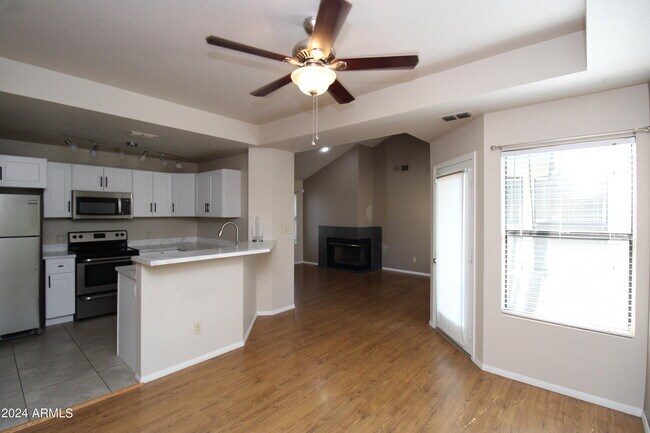 Building Photo - 4201 N 20th St