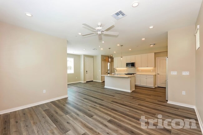 Interior Photo - Tricon Winchester