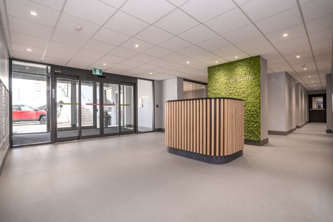 Photo du bâtiment - 730 St Clarens Ave