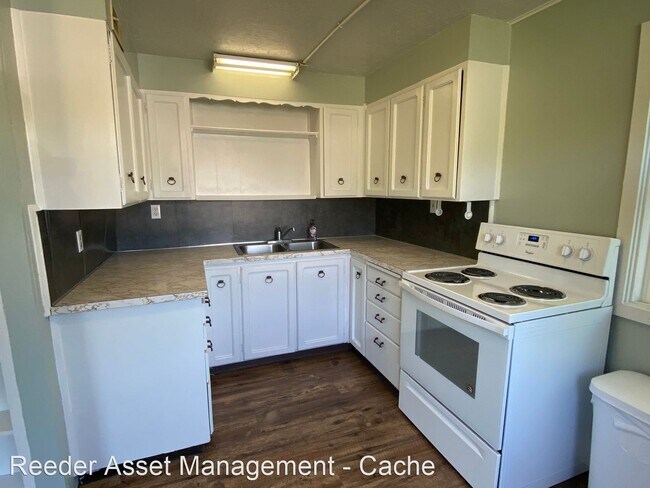 Foto del edificio - 1 br, 1 bath House - 420 North 500 West