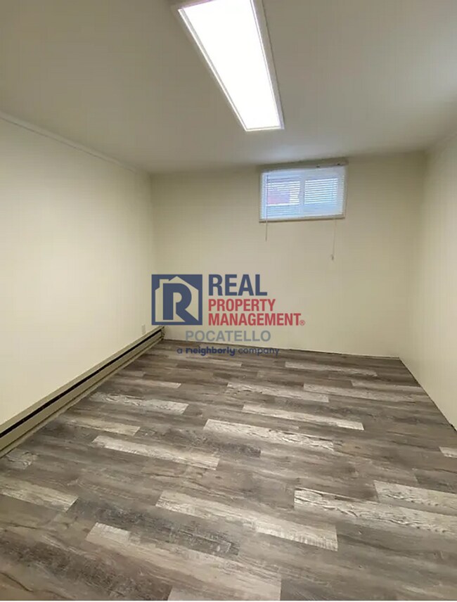 Foto del edificio - 1420/1422 E Elm St