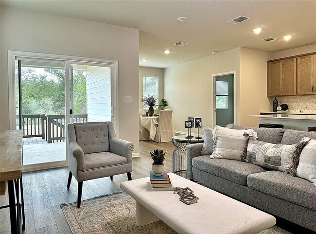 Foto del edificio - 101 Rita Blanca Bnd