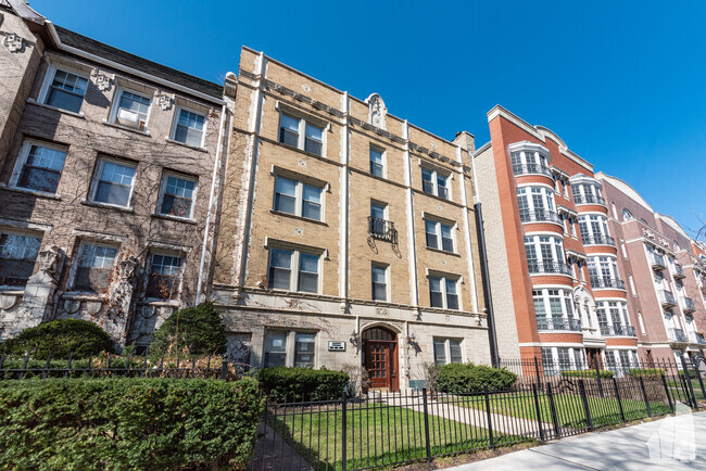 Building Photo - 640 W Wrightwood Ave