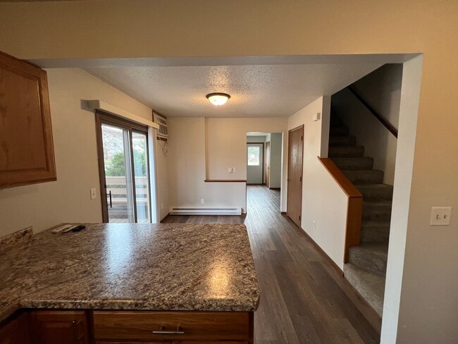 Dining Room Area - 2000 Miller St