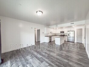 Building Photo - 875 S Depot St