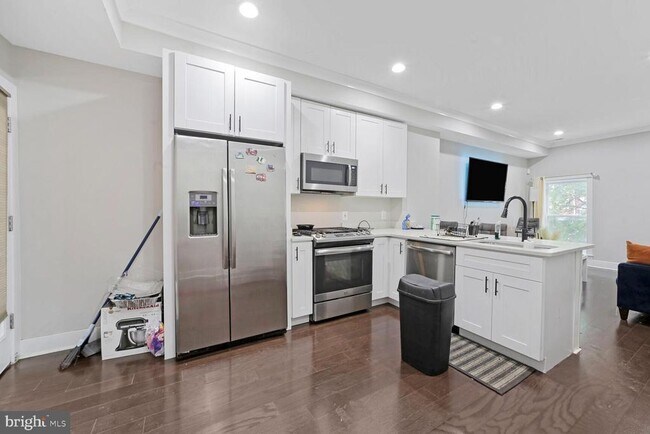 Foto del edificio - 608 Irving St NW