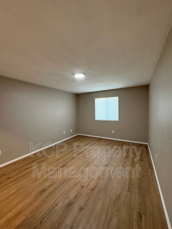Building Photo - 201 NW K - c