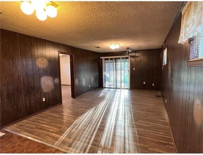 Foto del edificio - 12202 Rocky Springs Trail