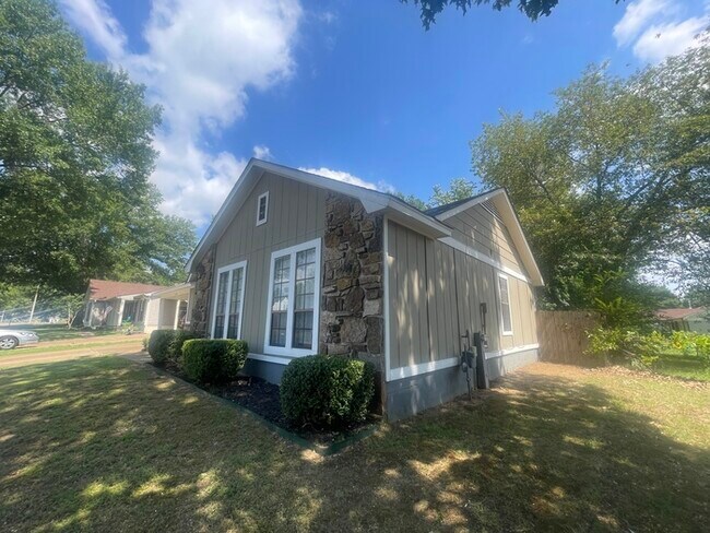 Foto del edificio - $500 OFF FIST MONTH'S RENT!