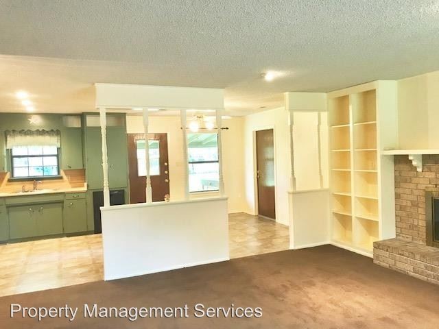 Building Photo - 3 br, 2 bath House - 125 W. Lower Crabapple