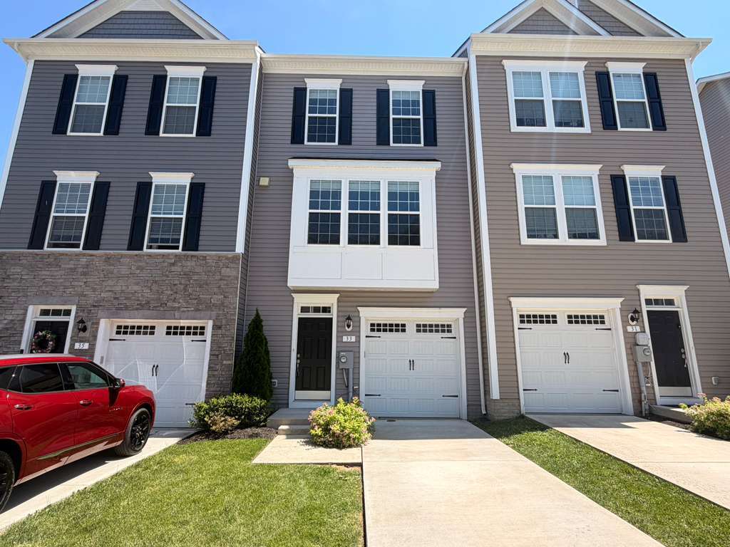 Foto del edificio - 33 Chester Ct