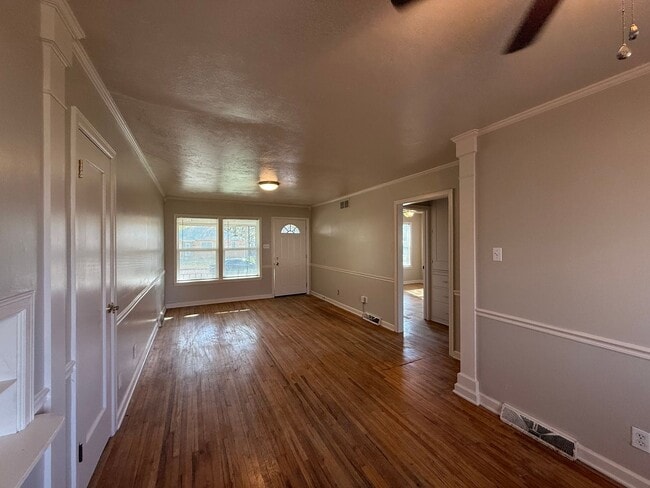 Building Photo - 743 S Fountain St