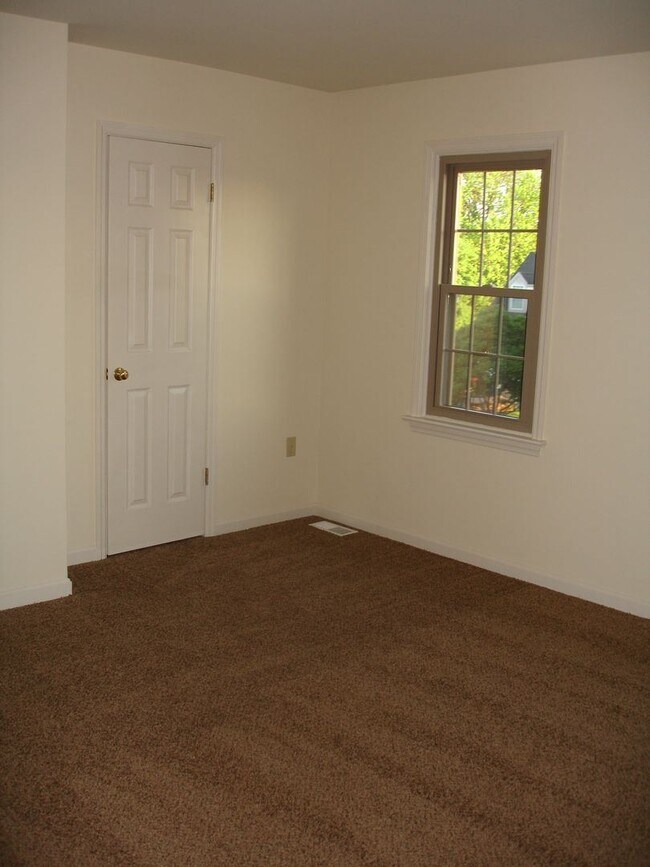 Foto del edificio - 3 br, 1.5 bath House - 9 SANTA FE DRIVE