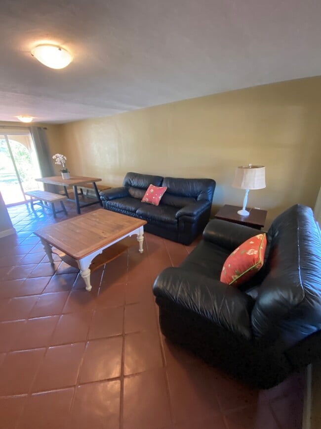 Foto del edificio - 5344 Caldwell St