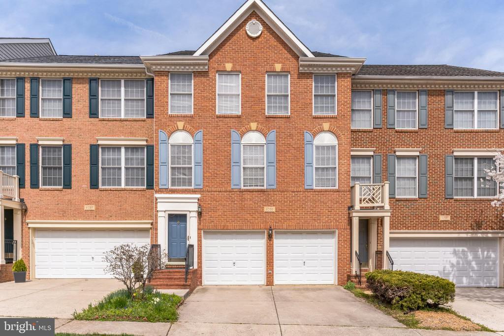 4039 Royal Lytham Dr, Fairfax, VA 22033 Townhome Rentals in Fairfax