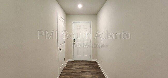 Building Photo - 116 Dogwood Ln