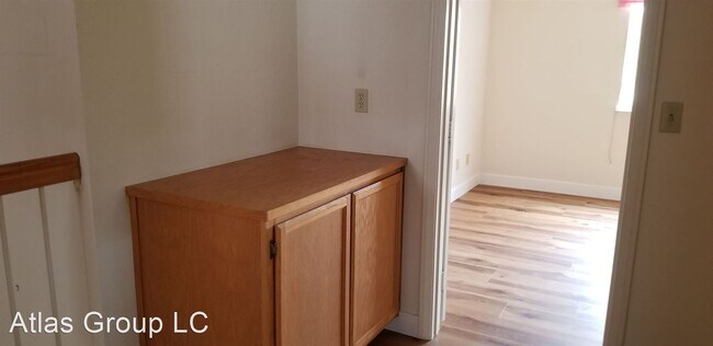 Building Photo - 3 br, 2.5 bath House - 5512 Red Bluff Drive