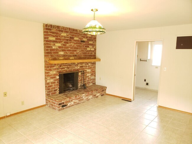 Foto del edificio - Beautiful Classic Saratoga Home Available ...