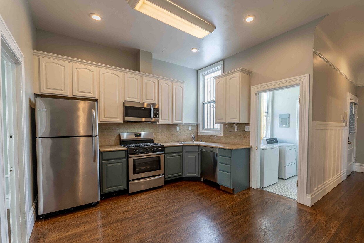 Foto principal - 3340 18th St