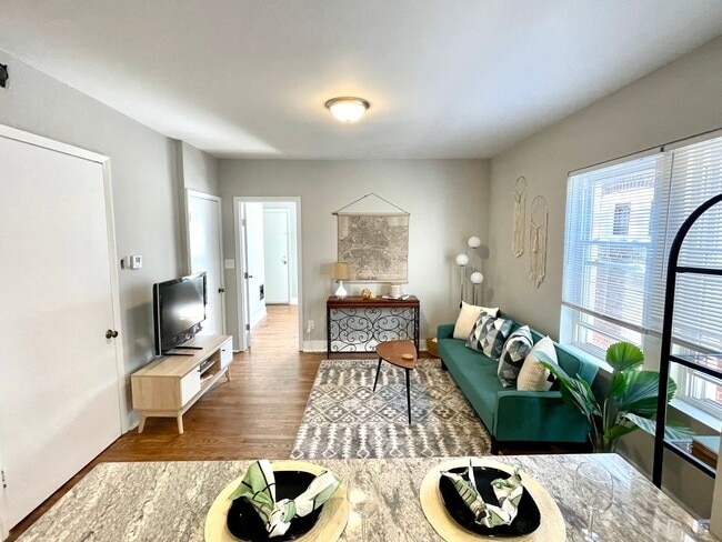 Building Photo - 2115 Maury Ave