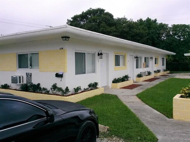 Foto del edificio - 6208 Dawson St