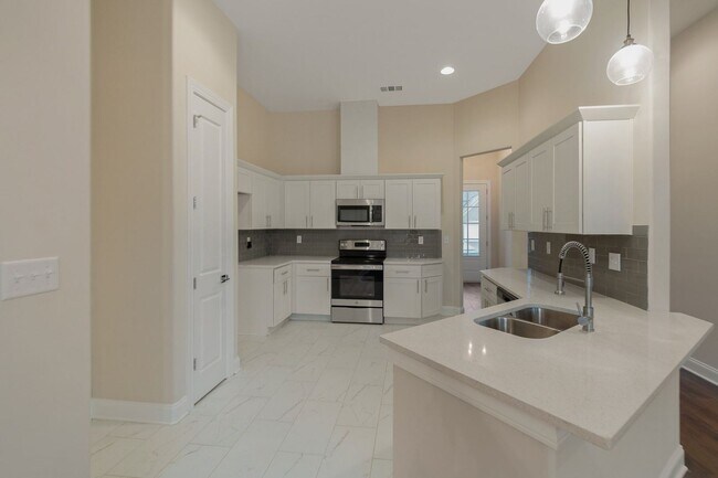 Foto del edificio - 4 br, 2 bath House - 129 Heritage Lake Dr