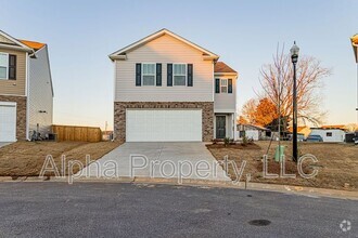 Building Photo - 1210 Murdock Cir